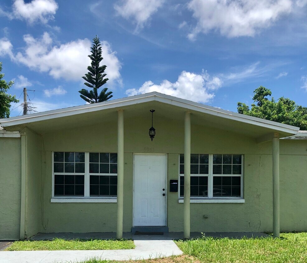 5961 NW 12th St, Sunrise, FL 33313 House Rental in Sunrise, FL