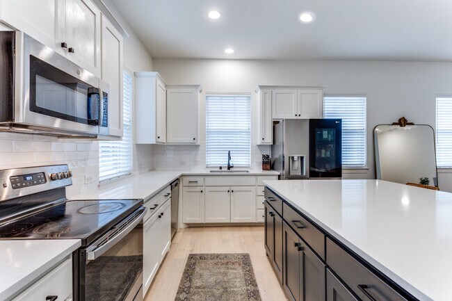 Foto del edificio - 540 S Coppell Rd