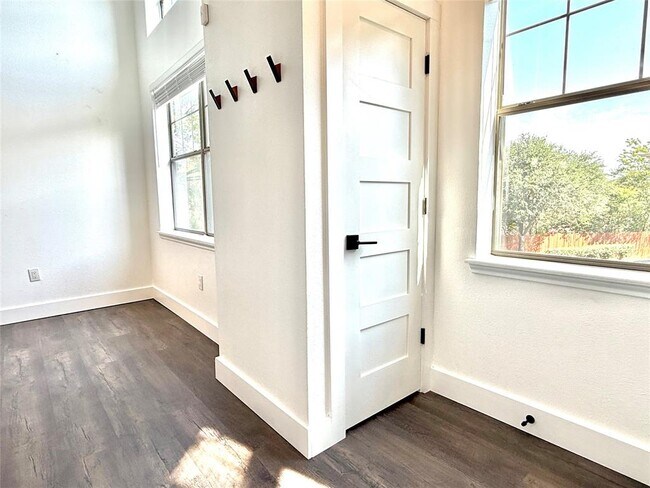 Foto del edificio - 11203 Ranch to Market Rd 2222