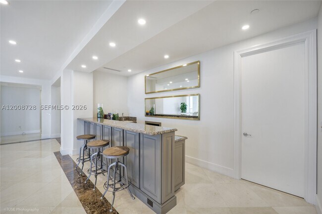 Foto del edificio - 3400 SW 27th St