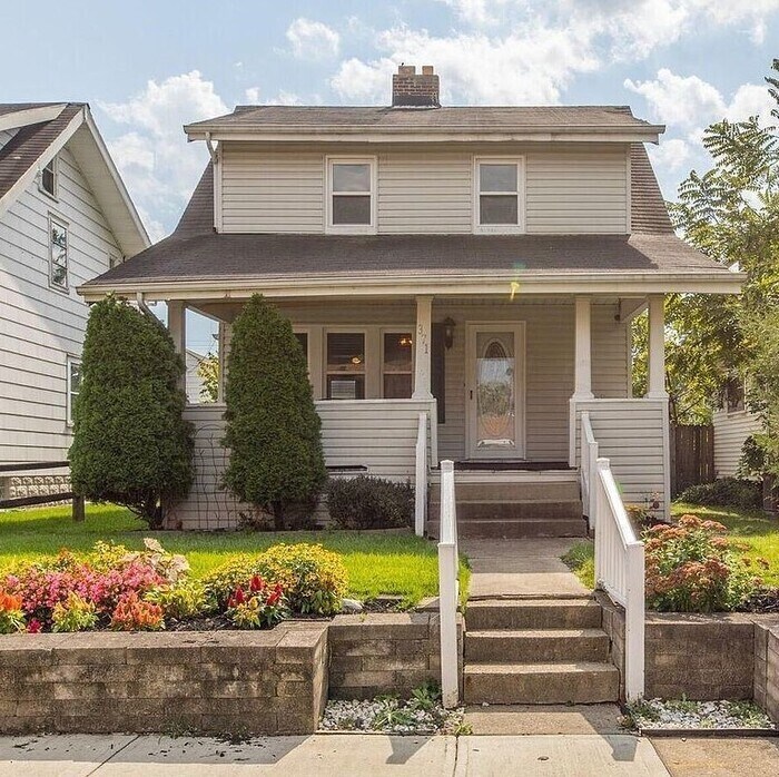 Primary Photo - 371 Sheldon Ave, Columbus, OH 43207
