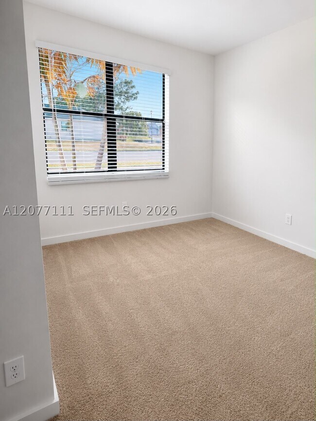Foto del edificio - 8740 SW Kanner Hwy