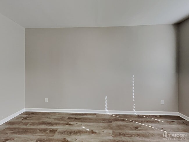 Building Photo - 645 McCarthy Dr