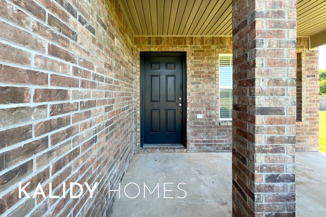 Photo - 1690 Bartlett Dr House