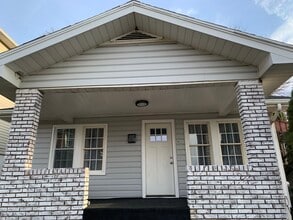 Building Photo - 526 Holmes Ave