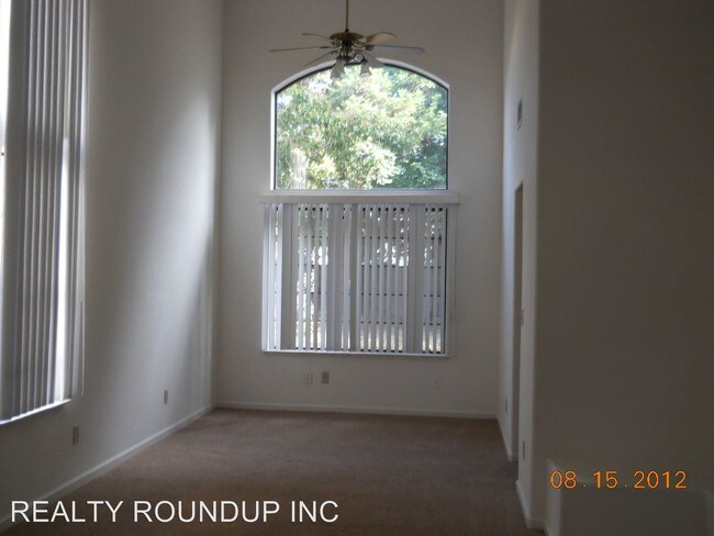 Building Photo - 5041 Felicia Way