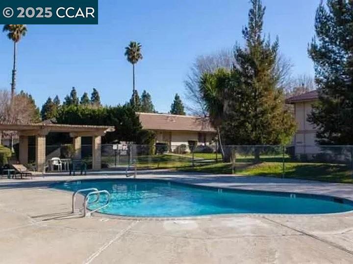 Foto principal - 4260 Clayton Rd