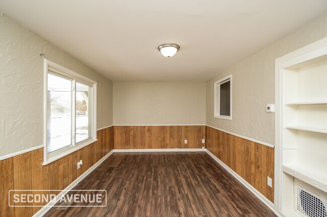 Foto del edificio - 3645 N Sadlier Dr