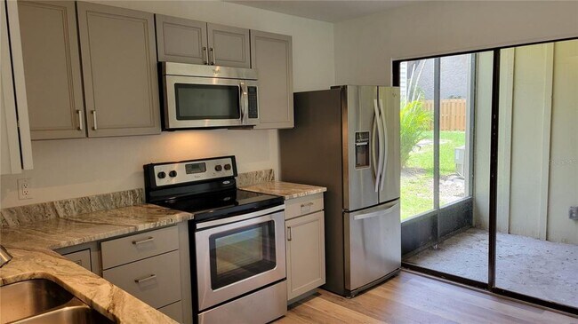 Building Photo - 2224 Bahia Vista St
