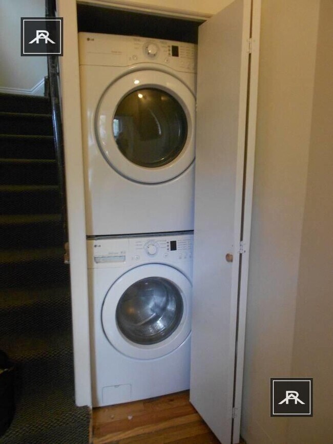 Foto del edificio - 4 bedroom in Brighton MA 02135