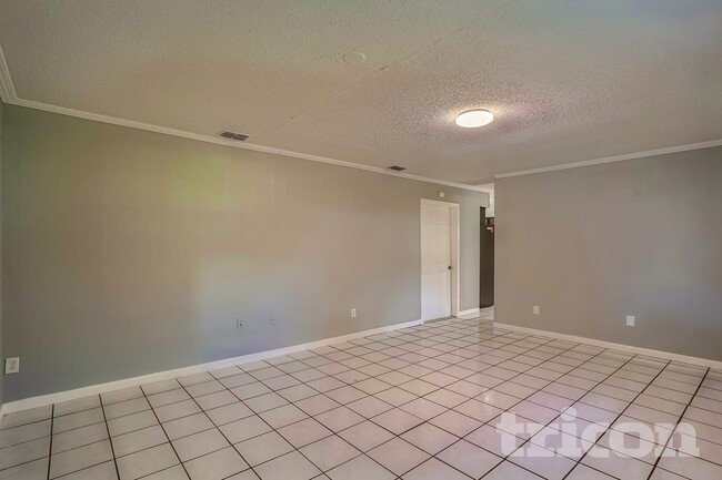 Foto del edificio - 1601 N Wills St