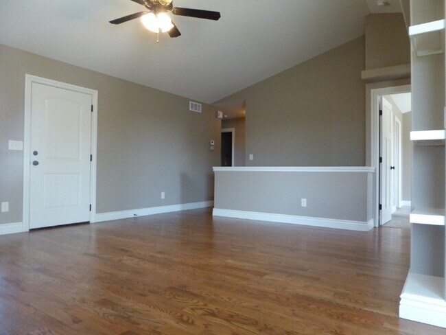 Foto del edificio - 5925 N Newport St