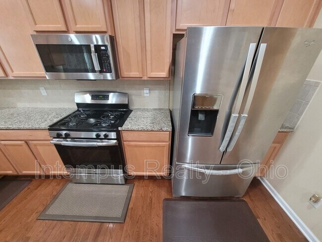 Foto del edificio - 6130 Brandon Dr