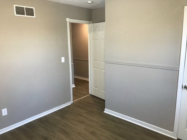 Building Photo - 8949 Pippin Rd