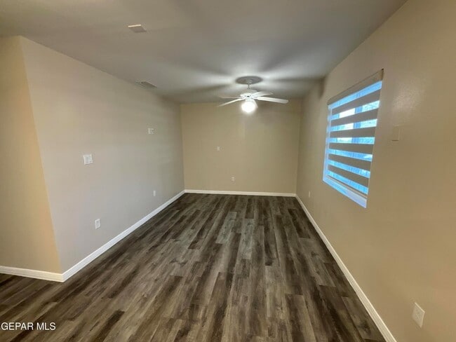 Foto del edificio - 2133 Happer St
