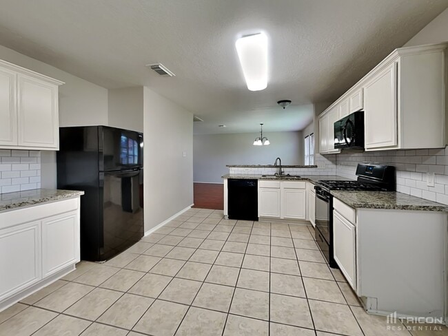 Building Photo - 13123 Sandhill Park Ln