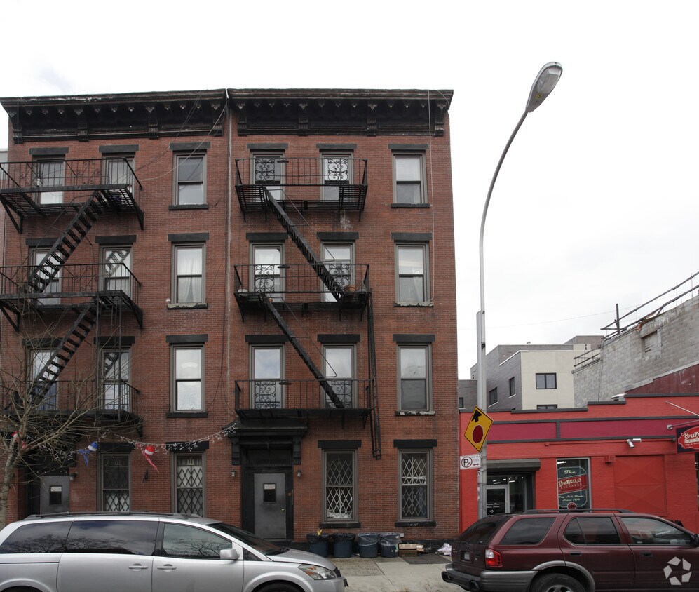 Building Photo - 107 Boerum Pl