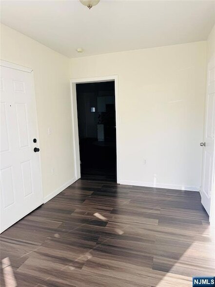 Foto del edificio - 100 Butler St