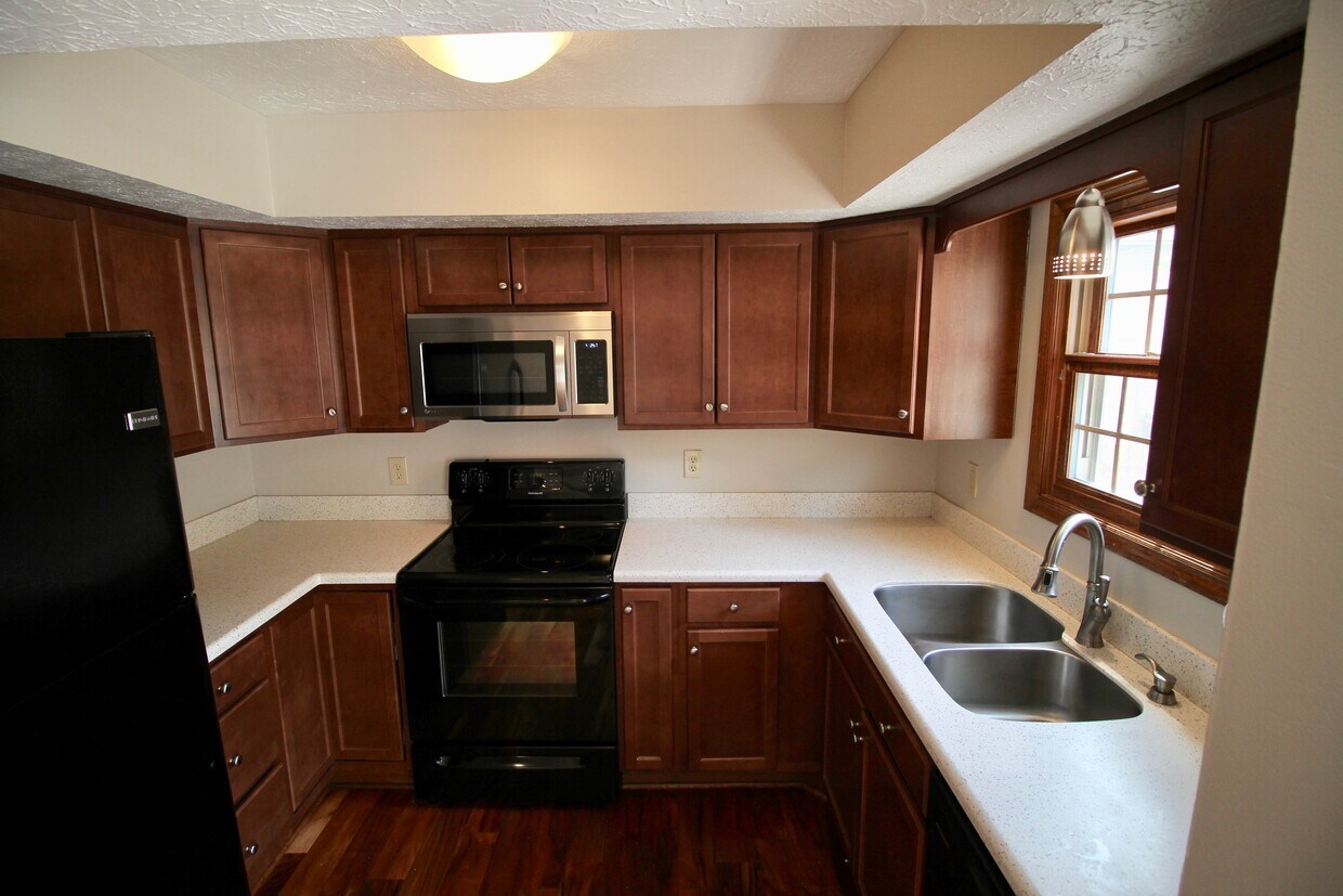 Foto principal - 5251 Bethel Woods Dr