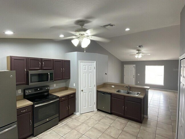 Building Photo - 2765 Courtland Blvd