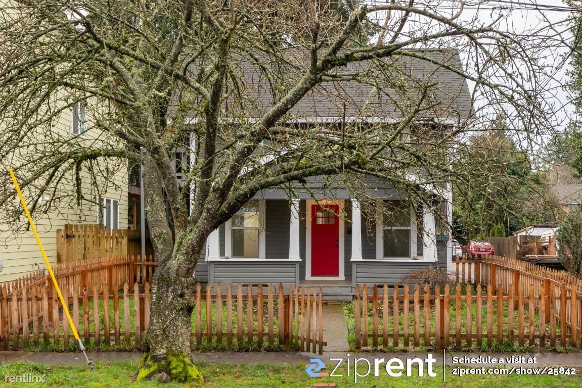 Primary Photo - 2 br, 1 bath House - 828 Southeast Cedar S...