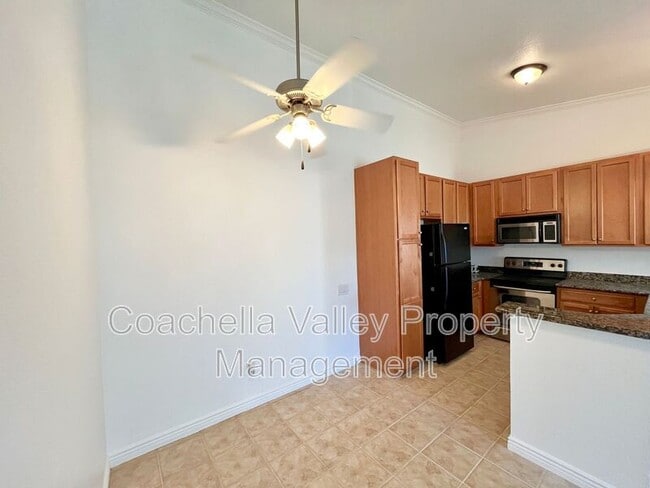 Building Photo - 78650 Ave 42