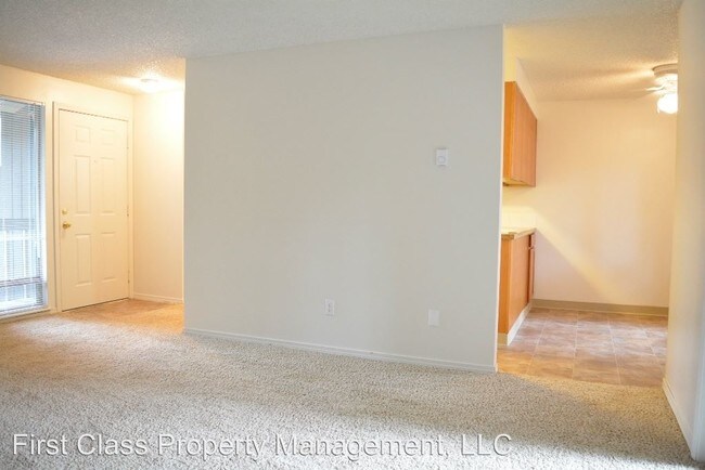 Building Photo - 4628 Oakridge Rd