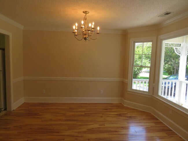 Building Photo - 130 Magens Way