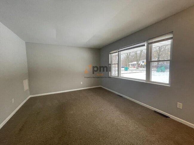 Building Photo - 5925 Jefferson St