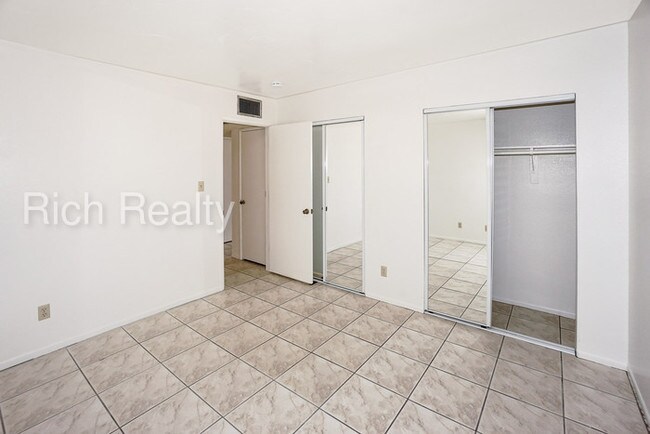 Building Photo - 2203 N Ralph Ave