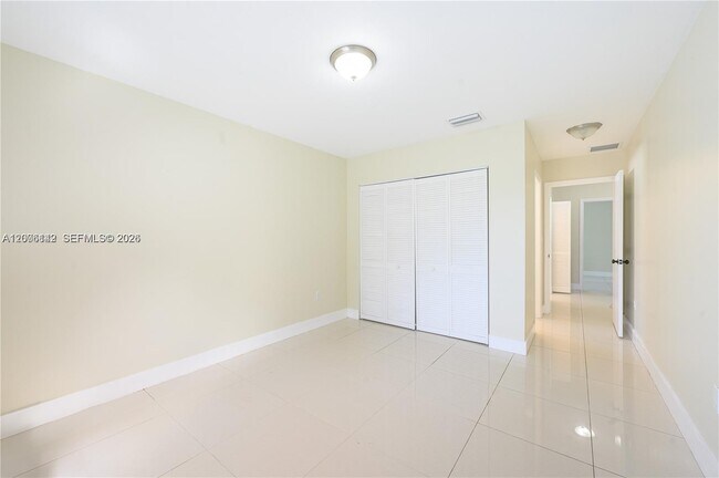 Foto del edificio - 4477 NW 23rd Ave