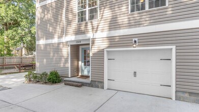 Building Photo - 1545 Ocean Garden St
