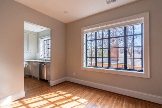 Building Photo - 1411 Willow Avenue, Unit 5