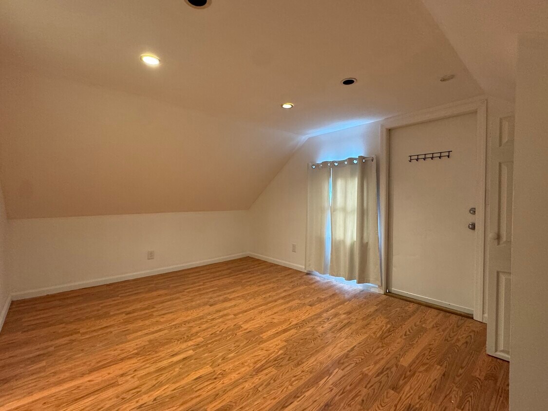 Foto del edificio - 41 Young Dixon Way