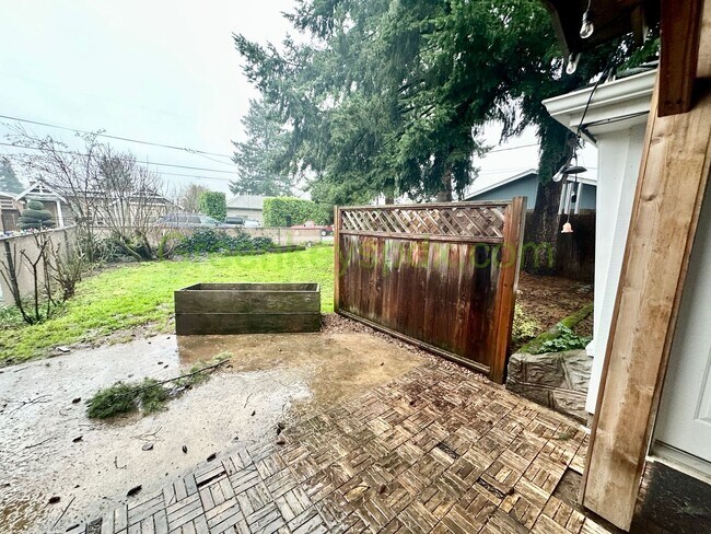 Foto del edificio - 10342-6935