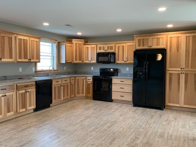Foto del edificio - Gorgeous 3 bed, 2.5 bath single family hom...