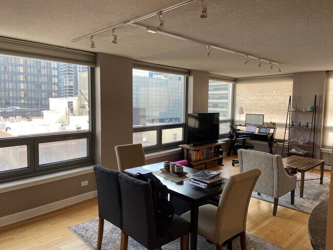 Building Photo - 440 N Wabash Ave