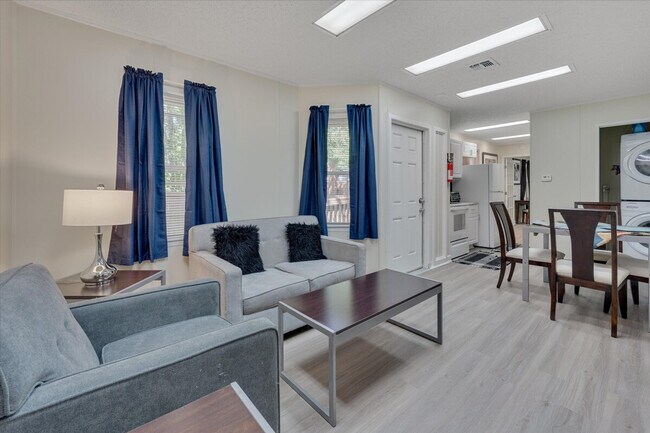 Building Photo - 4217 Neal Rd