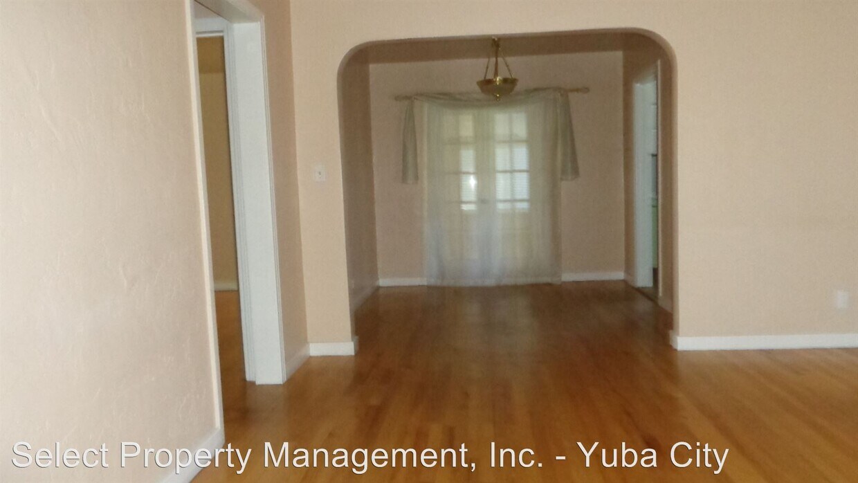 Primary Photo - 3 br, 1 bath House - 469 Ainsley Ave