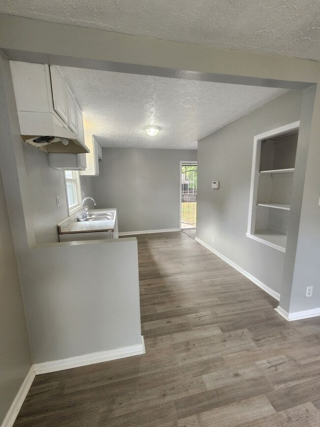 Photo - Newly Updated Three Bedroom Single Family ... House