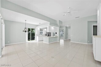 Building Photo - 3000 Ellice Way