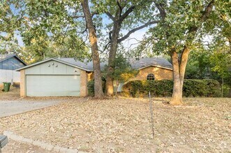Building Photo - 2709 Jewell Dr