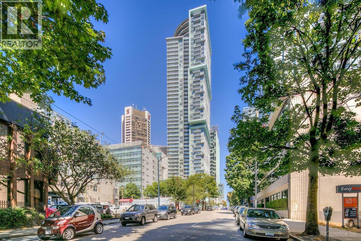 Primary Photo - 777 Richards St