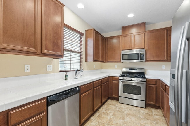 Building Photo - 245 Paseo Gregario