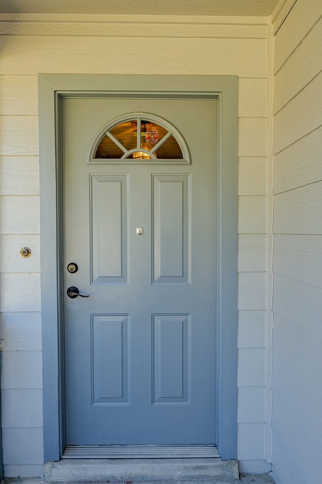 Foto del edificio - 1011 Shayler Ave