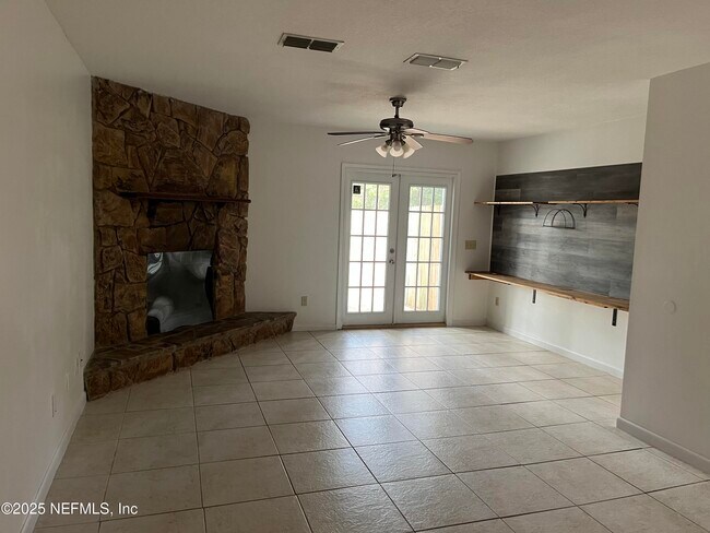 Foto del edificio - 4299 Windergate Dr