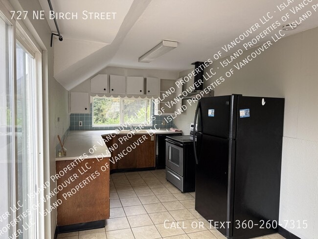 Photo - 727 NE Birch Street- Apartment