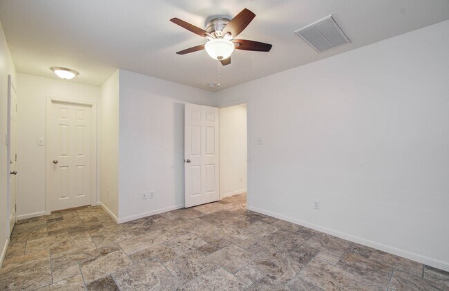 Foto del edificio - 4107 Blossom St