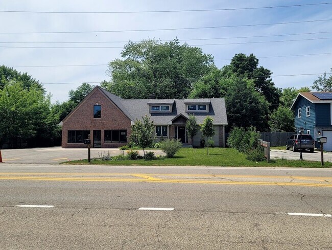 Foto del edificio - 618 Barron Blvd