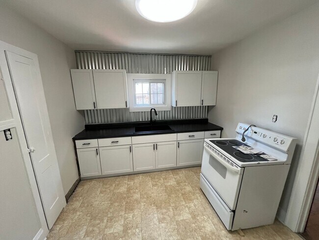 Foto del edificio - 306 N 71st St